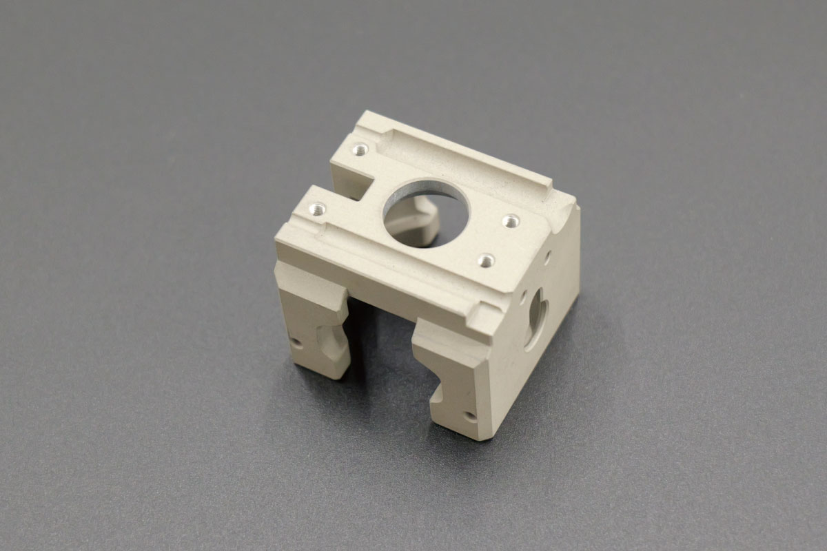 6061 aluminum U-shaped bridge fixture base with anodized finish