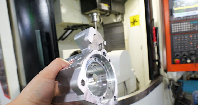 5-Axis CNC Machining in the Aerospace Industry